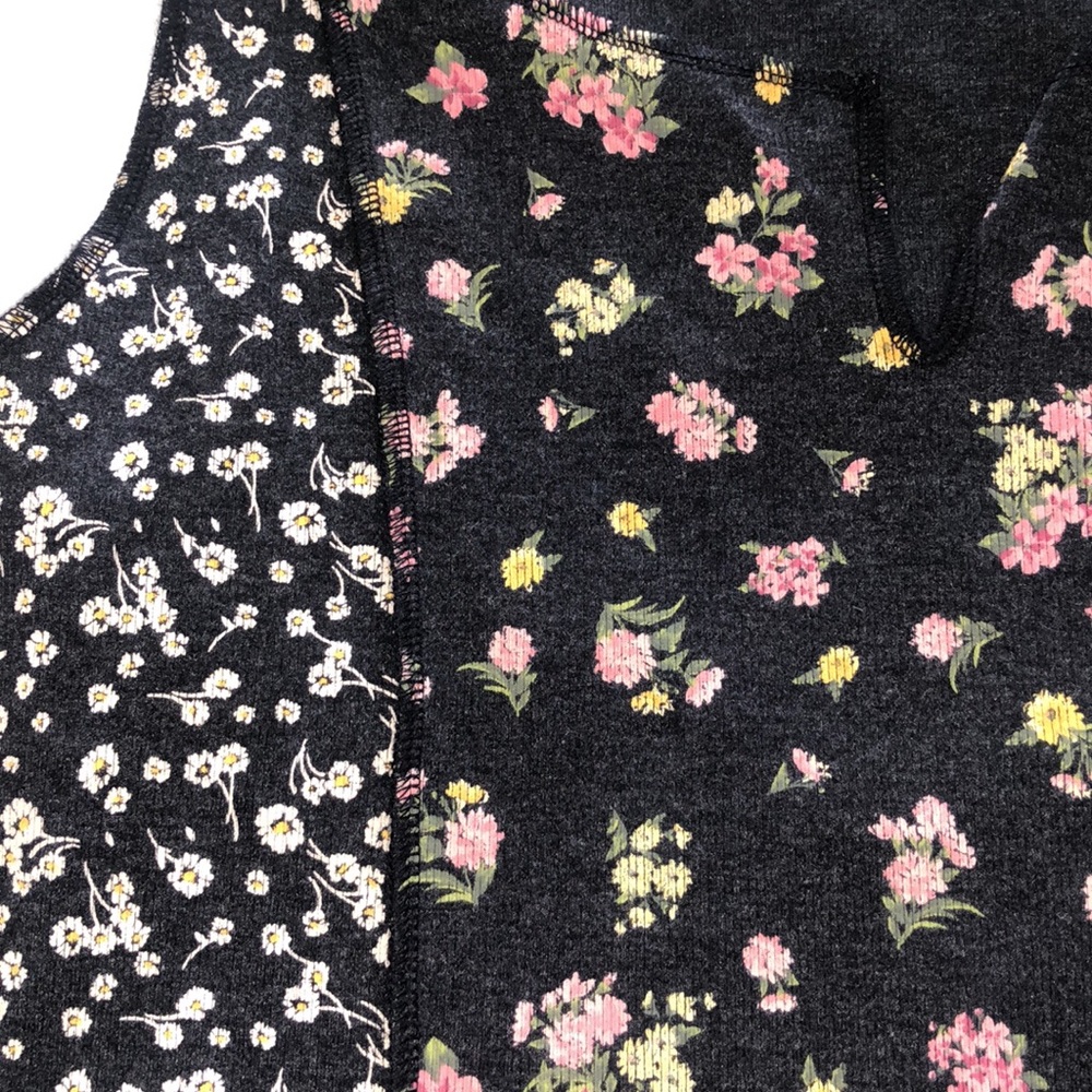 FLORAL PATCH WORK CROP TOP - Picture 4 of 6